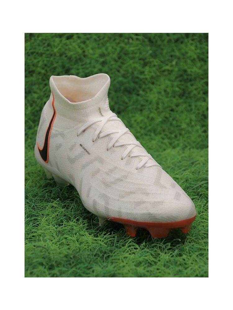 Nike Phantom Luna Elite FG Launch