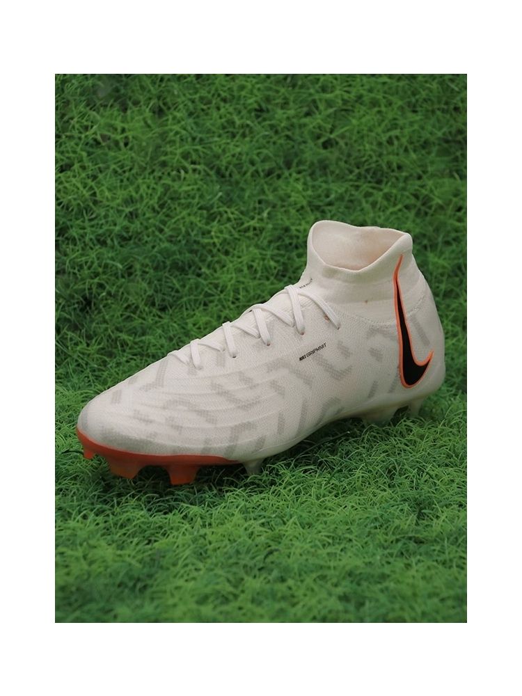 Nike Phantom Luna Elite FG Launch