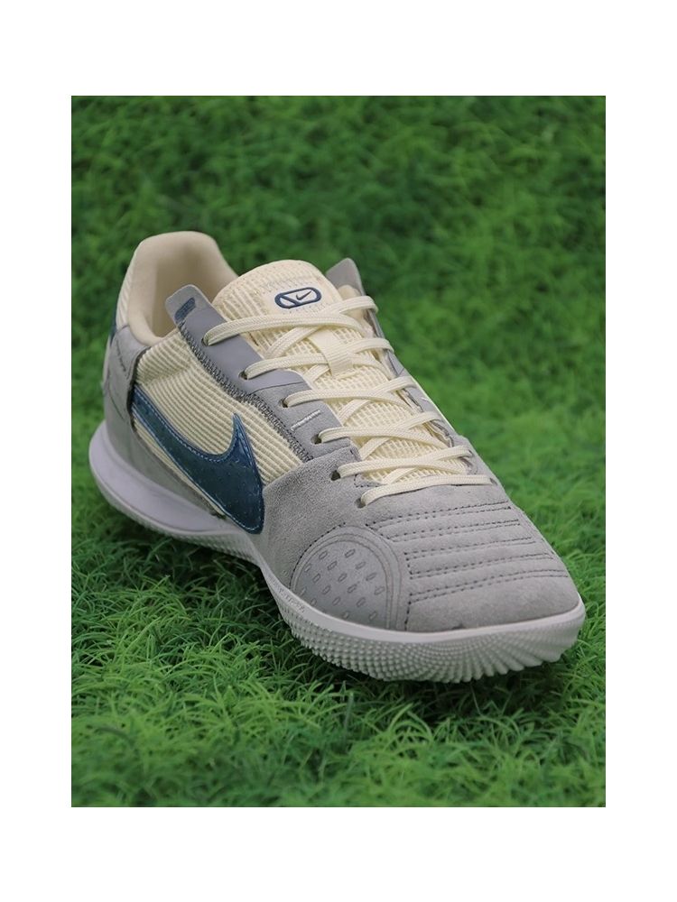 Nike Streetgato IC Nostalgia