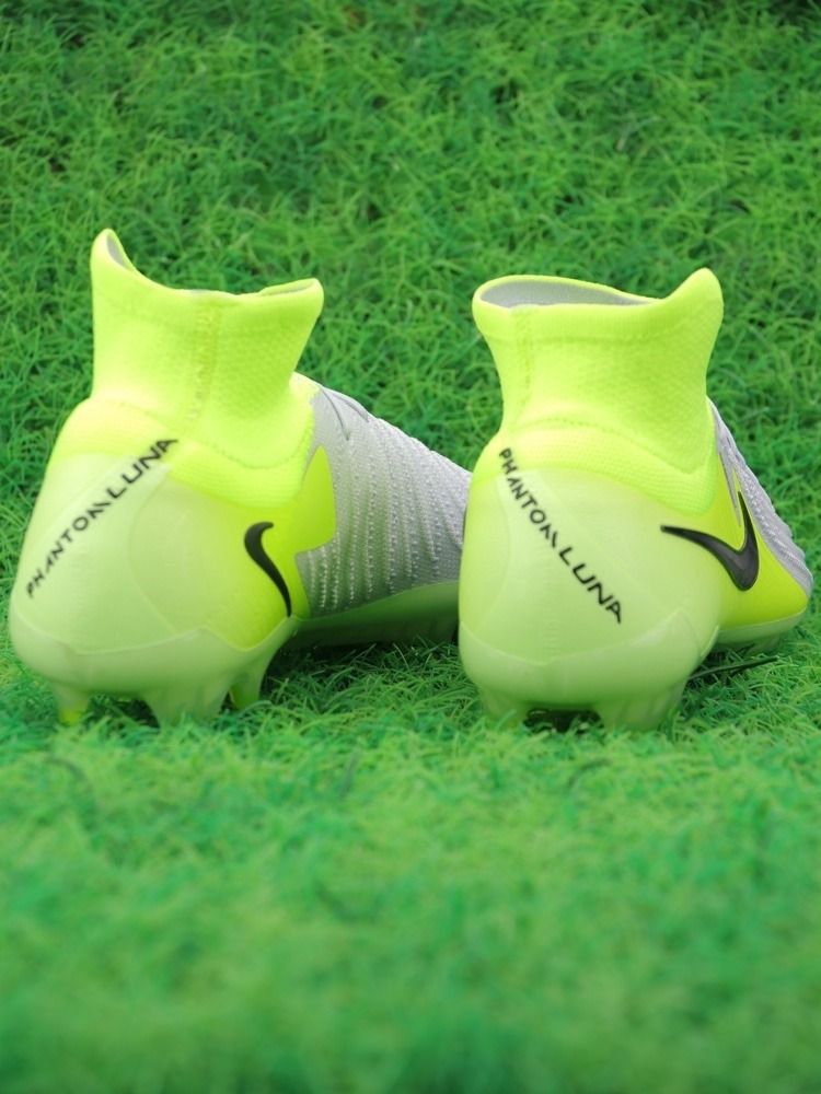 Nike Phantom Luna II Elite FG Mad Voltage